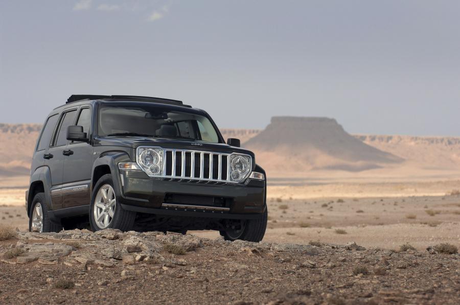  Jeep Cherokee 2008 года  (фото 70 из 161)